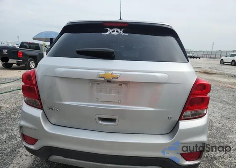 2018 Chevrolet Trax 1Lt z USA, uszkodzony, nr VIN KL7CJLSB1JB529499